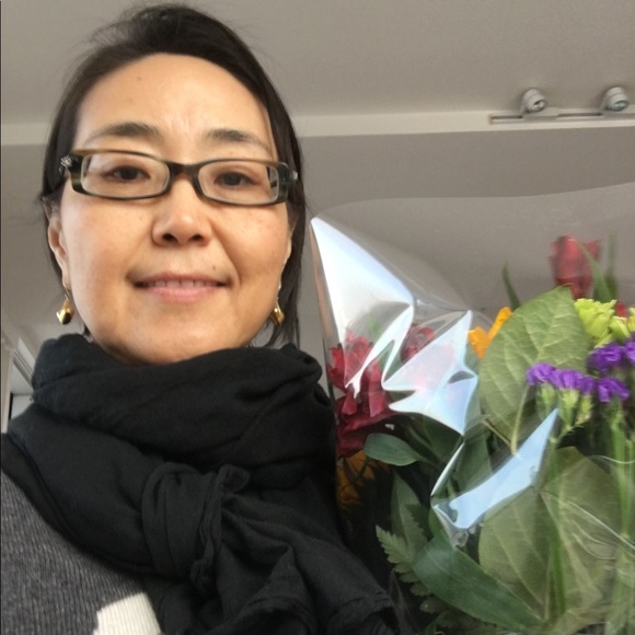 Meet your Posher, Tsogmaa - Picture 1 of 1